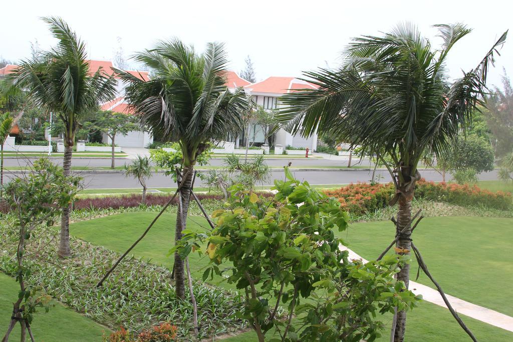 Ocean Apartment With Garden Da Nang Buitenkant foto